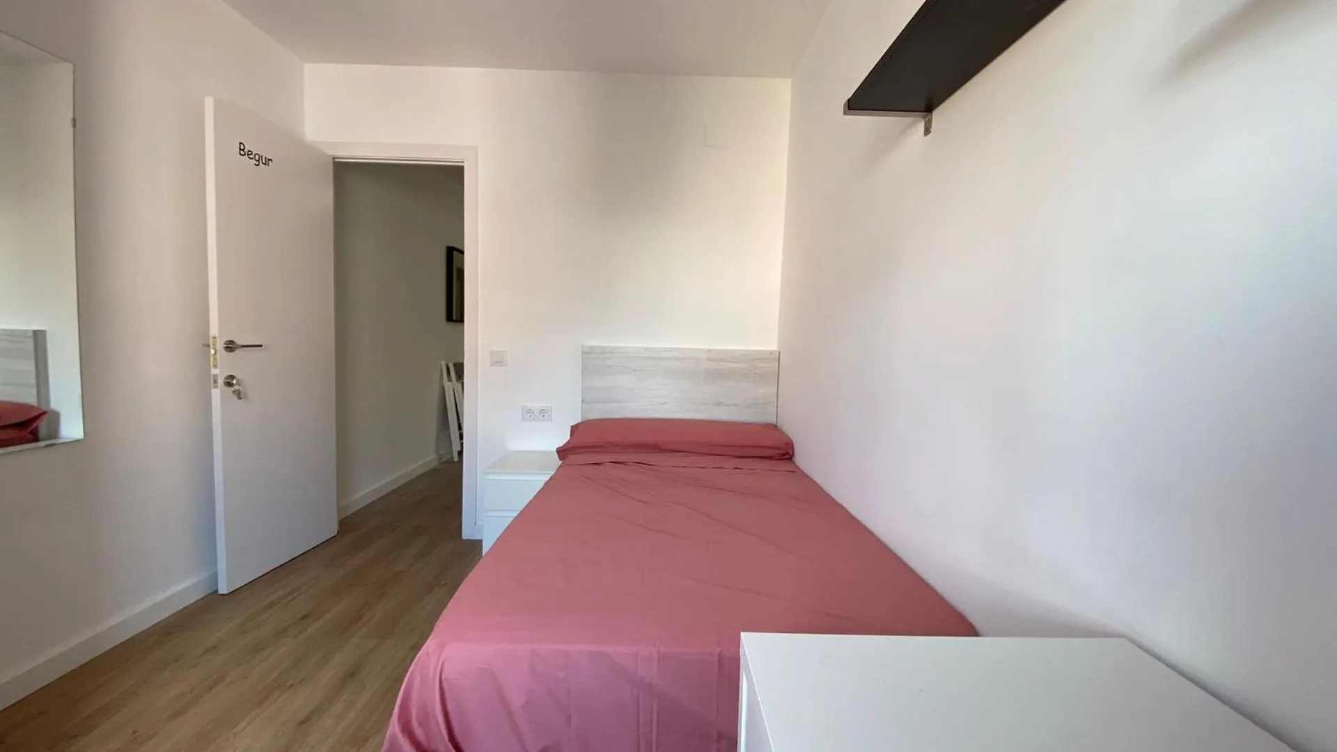 Bed & Breakfast Cotonat Bed and Breakfast L'Hospitalet de Llobregat