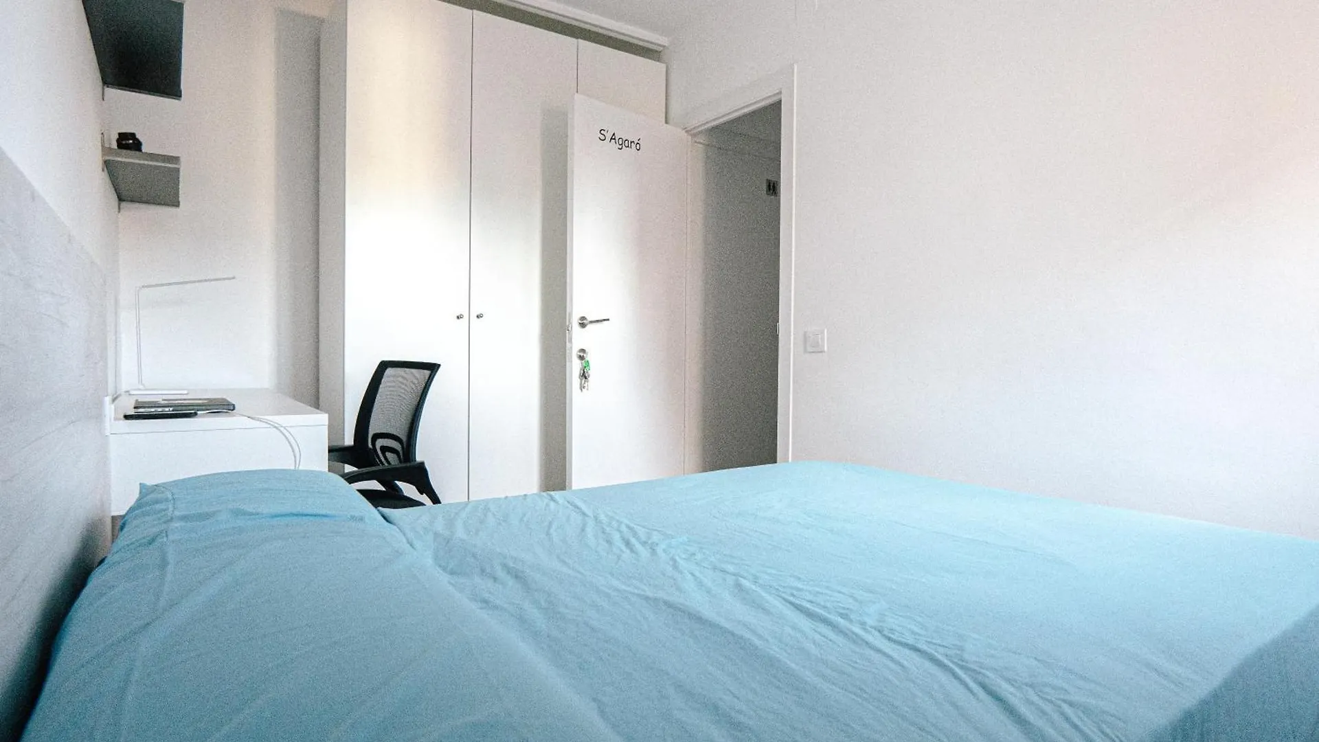 Cotonat Bed and Breakfast L'Hospitalet de Llobregat 0*,  Spanien